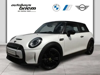 Gebraucht Mini Cooper SE Hatch 135 kW (184 PS) 2023 Weiß Kleinwagen