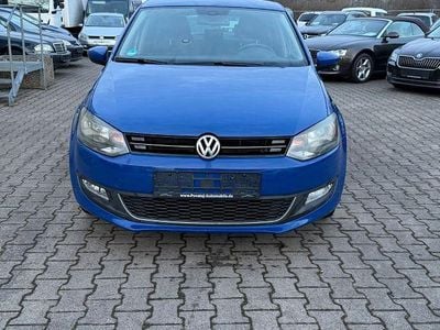 Blau Gebraucht 2013 VW Polo Life Limousine | 5.990 € (Fairer Preis)