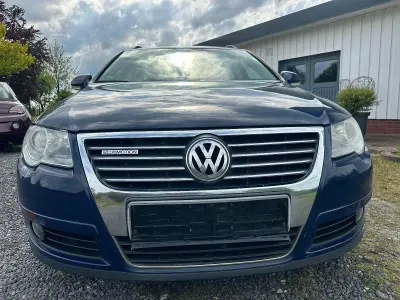Gebraucht VW Passat 105 PS (77 kW) 2008 Blau Kombi