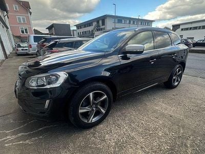 Second-hand Volvo XC60 Momentum 190 CP (139 kW) 2015 Negru SUV