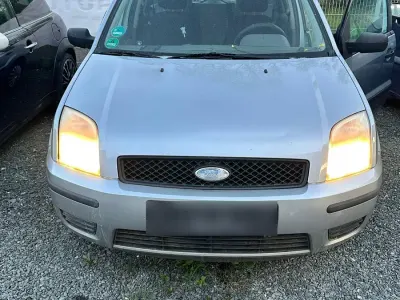Gebraucht Ford Fusion 90 PS (66 kW) 2005 Silber Kleinwagen