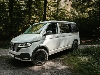 Gebraucht VW California Edition 150 PS (110 kW) 2024 Grau Van