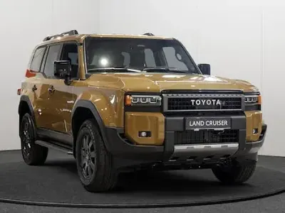 Neu Toyota Land Cruiser Executive 205 PS (150 kW) 2026 Beige SUV