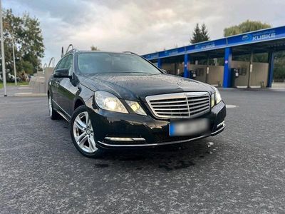 Mercedes E200