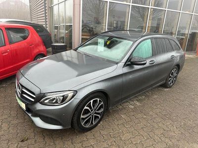 Gebraucht Mercedes C180 Night 156 PS (114 kW) 2018 Grau Kombi