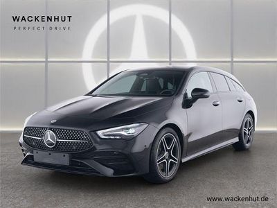 Schwarz Gebraucht 2024 Mercedes CLA200 Shooting Brake AMG Kombi | 35.900 € (Fairer Preis)