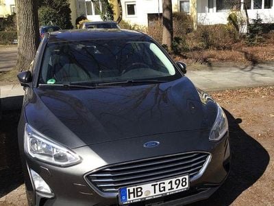 Gebraucht Ford Focus Titanium 125 PS (91 kW) 2019 Grau Limousine
