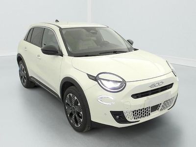 Neu Fiat 600 La Prima 136 PS (100 kW) 2025 Blanc gelato SUV