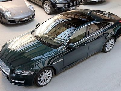 British racing green Gebraucht 2016 Jaguar XJ Premium Luxury Limousine | 27.990 € (Teuer)