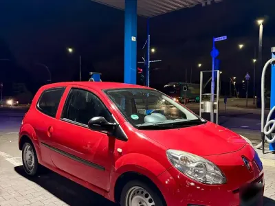 Gebraucht Renault Twingo 58 PS (42 kW) 2009 Rot Kleinwagen