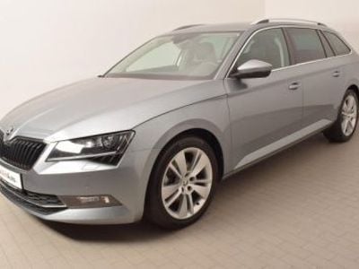 Gebraucht Skoda Superb Style 150 PS (110 kW) 2016 Grau metallic Kombi
