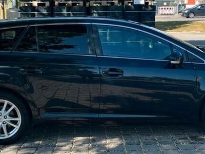 gebraucht Toyota Avensis Combi 2.2 D-4D Executive