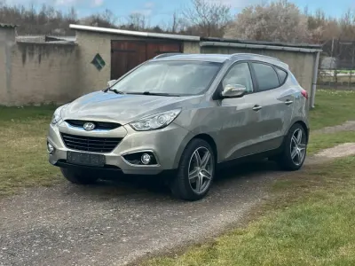 Gebraucht Hyundai ix35 184 PS (135 kW) 2010 Silber SUV