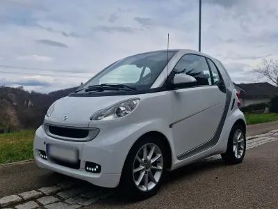 Gebraucht Smart ForTwo Coupé Passion 71 PS (52 kW) 2010 Weiß Coupé