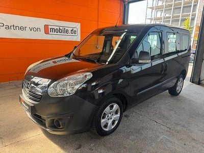 Gebraucht Opel Combo Selection 90 PS (66 kW) 2016 Schwarz Van / Kleinbus