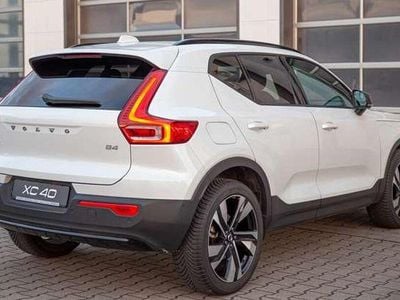 Usata Volvo XC40 197 CV (144 kW) 2024 Bianco SUV