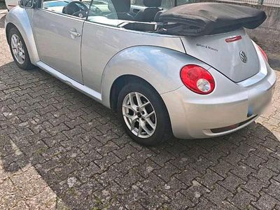 Usata VW New Beetle 102 CV (75 kW) 2006 Argento Utilitaria