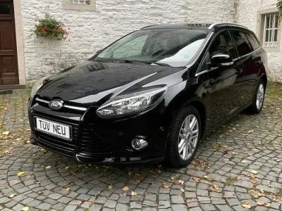 Gebraucht Ford Focus 182 PS (133 kW) 2013 Schwarz Kombi