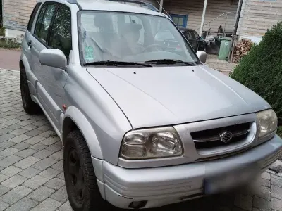 Gebraucht Suzuki Grand Vitara 144 PS (105 kW) 1998 Grau SUV