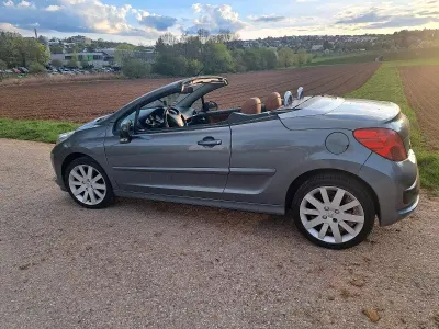 Gebraucht Peugeot 207 CC Roland Garros 150 PS (110 kW) 2008 Grau Cabrio