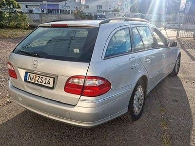 Mercedes E320