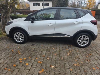 Second-hand Renault Captur Intens 90 CP (66 kW) 2018 Negru SUV