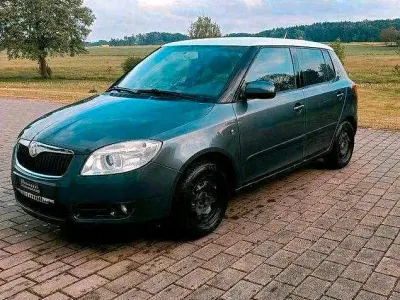 Gebraucht Skoda Fabia 105 PS (77 kW) 2010 Grau Kleinwagen