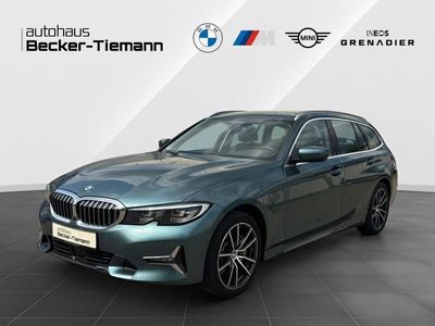 BMW 330e