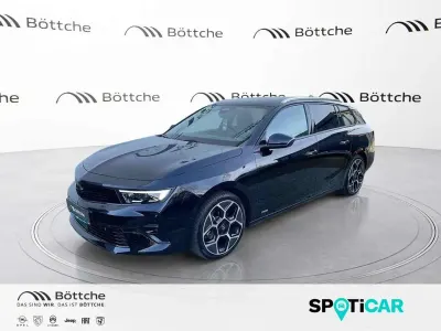 Gebraucht Opel Astra Ultimate 131 PS (96 kW) 2023 Lackierung schwarz perla nera/typ aussenverkleidung metallic perlmutt Kombi