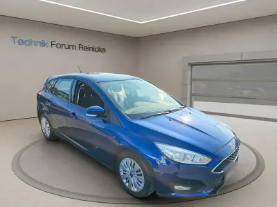 Gebraucht Ford Focus Business Edition 104 PS (76 kW) 2015 Blau Limousine