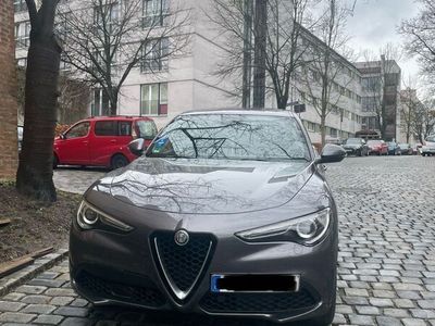 gebraucht Alfa Romeo Stelvio 2.0 Turbo 200 PS Q4