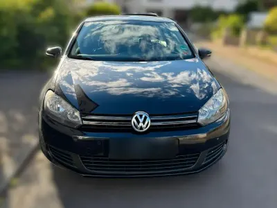 Gebraucht VW Golf VI 102 PS (75 kW) 2009 Schwarz Kleinwagen