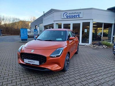 Usata Suzuki Swift Comfort+ 83 CV (61 kW) 2025 Arancione Utilitaria