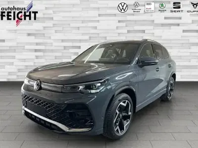 Używany VW Tiguan R-line 272 KM (200 kW) 2025 Szary SUV