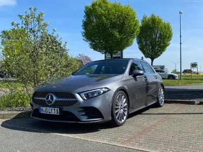 Usata Mercedes A250 AMG line 224 CV (164 kW) 2018 Grigio Berlina