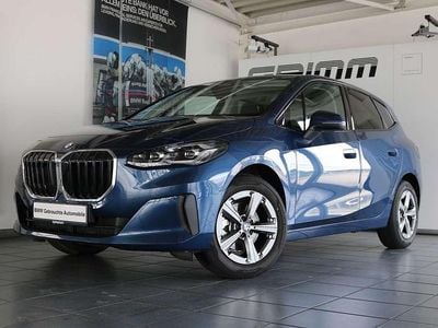 Phytonicblau metallic Gebraucht 2025 BMW 220 Active Tourer Van / Kleinbus | 33.850 € (Fairer Preis)