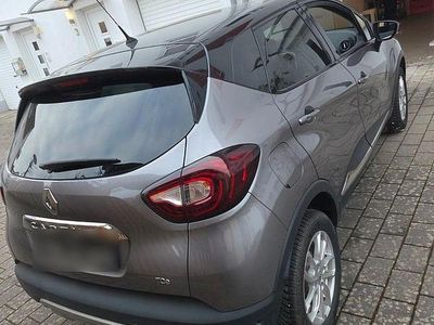 Gebraucht Renault Captur Intens 120 PS (88 kW) 2017 Silber SUV