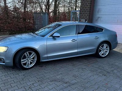 Silber Gebraucht 2011 Audi A5 S-Line Coupé | 9.950 € (Fairer Preis)