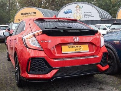 Begagnad Honda Civic Elegance 129 HK (94 kW) 2018 Röd Sedan