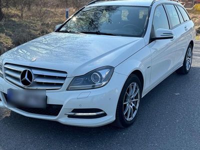 Gebraucht Mercedes C220 170 PS (125 kW) 2011 Weiß Kombi