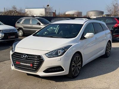 Gebraucht Hyundai i40 Premium 141 PS (103 kW) 2016 Weiß Kombi