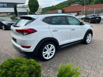 Gebraucht Hyundai Tucson Premium 177 PS (130 kW) 2016 Weiß SUV