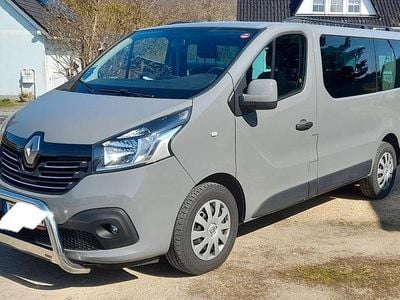 Gebraucht Renault Trafic Expression 121 PS (88 kW) 2019 Grau Van / Kleinbus