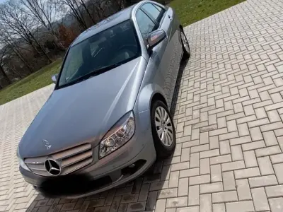 Gebraucht Mercedes C200 184 PS (135 kW) 2007 Silber Limousine