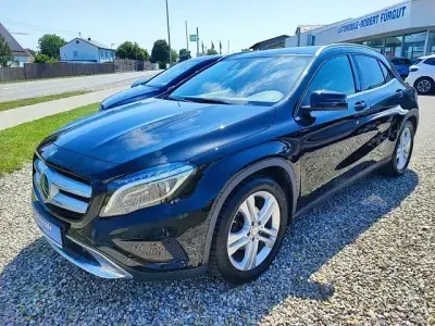 Gebraucht Mercedes GLA200 136 PS (100 kW) 2015 Schwarz SUV