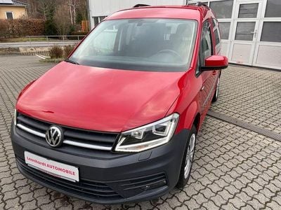 Rot Gebraucht 2016 VW Caddy Beach Van / Kleinbus | 16.790 € (Etwas zu teuer)
