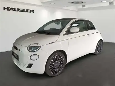 Gebraucht Fiat 500e La Prima 86 kW (118 PS) 2023 Weiß Kleinwagen