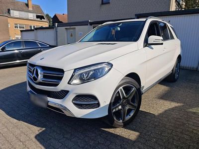 Second-hand Mercedes GLE250 204 CP (150 kW) 2016 Alb SUV