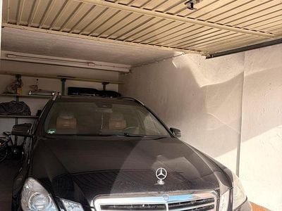 Gebraucht Mercedes E250 204 PS (150 kW) 2023 Schwarz Kombi