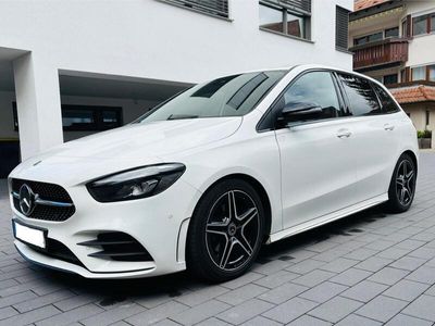 Mercedes B200